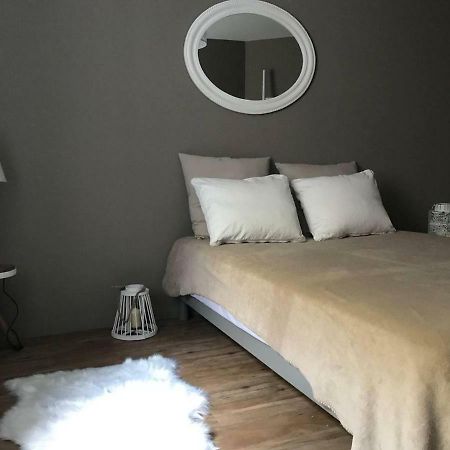 Hôtel 60 Rue Du Port à Granville Extérieur photo