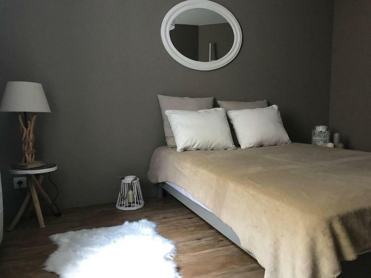 Hôtel 60 Rue Du Port à Granville Extérieur photo
