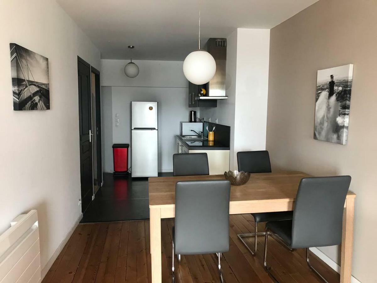 Hôtel 60 Rue Du Port à Granville Extérieur photo